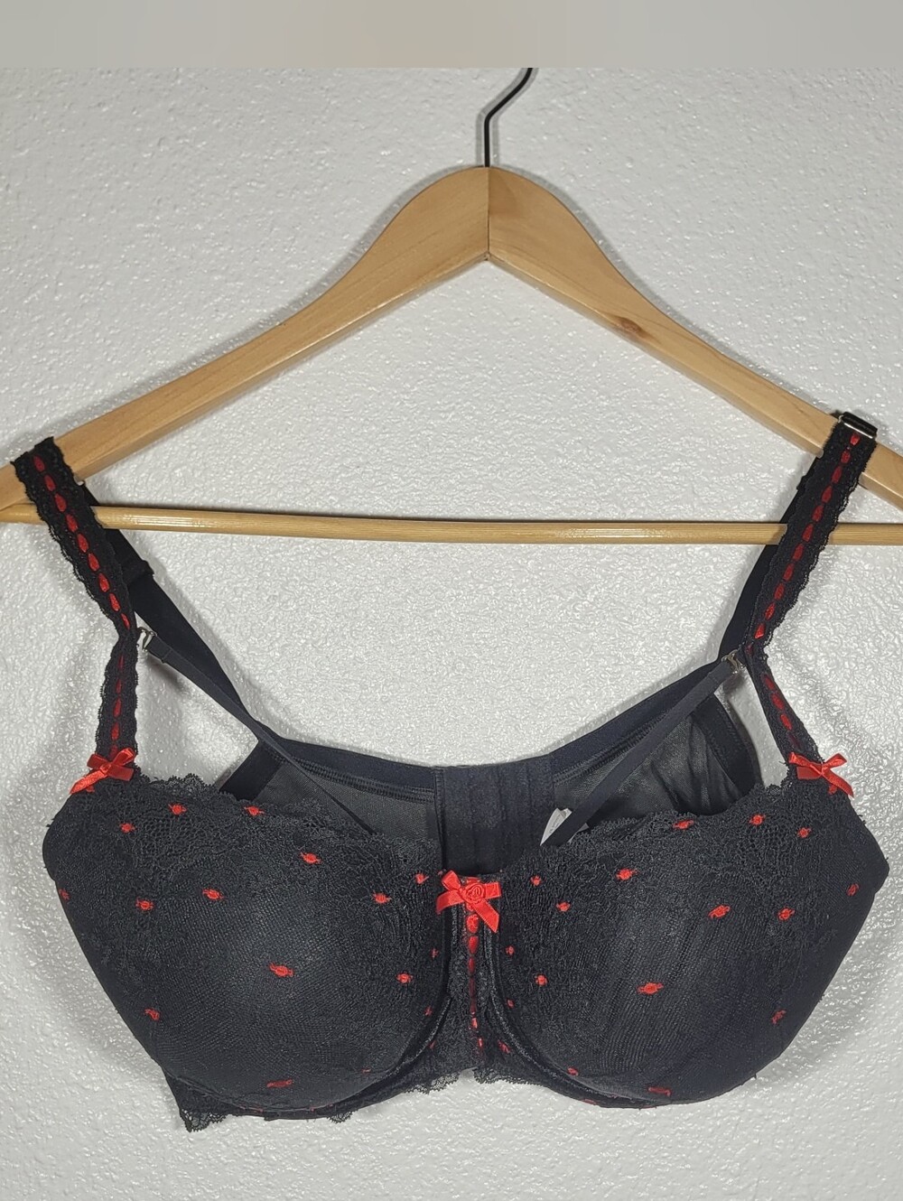 Cacique Boost Balconette Bra Size 40F Black Red Underwire Lace Overlay 40DDD
